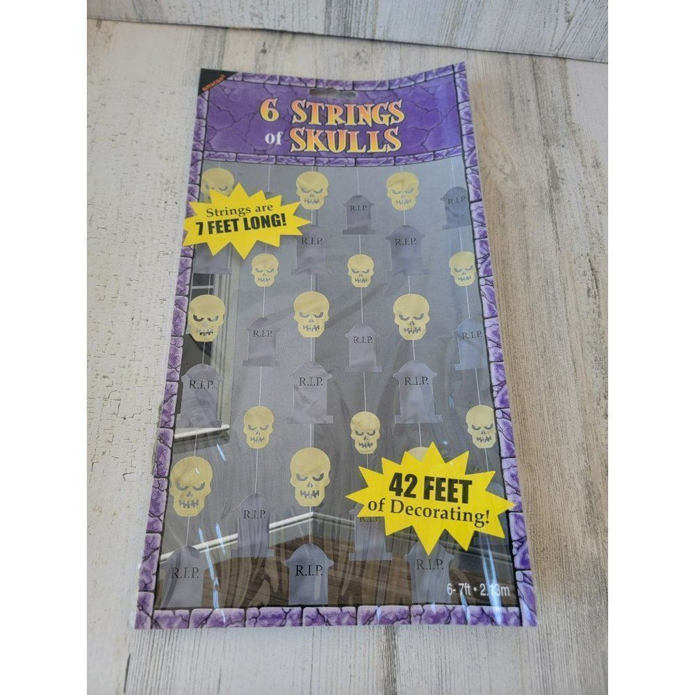 Amscan string skull purple black Halloween‎ prop  decor